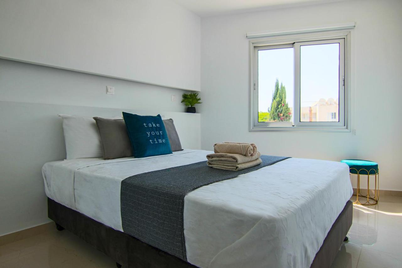 Phaedrus Living: Seaside Luxury Flat Lighthouse 65 Apartment Paphos Exterior foto